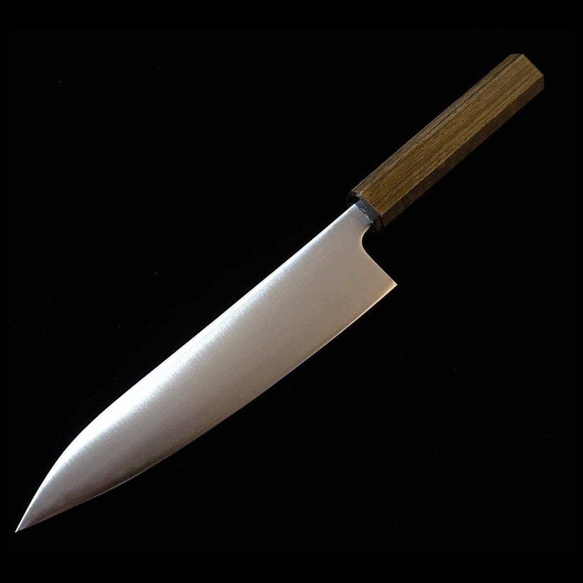 MIURA Gyuto Aogami Super Polido Cabo octogonal de carvalho negro (180/240 mm)