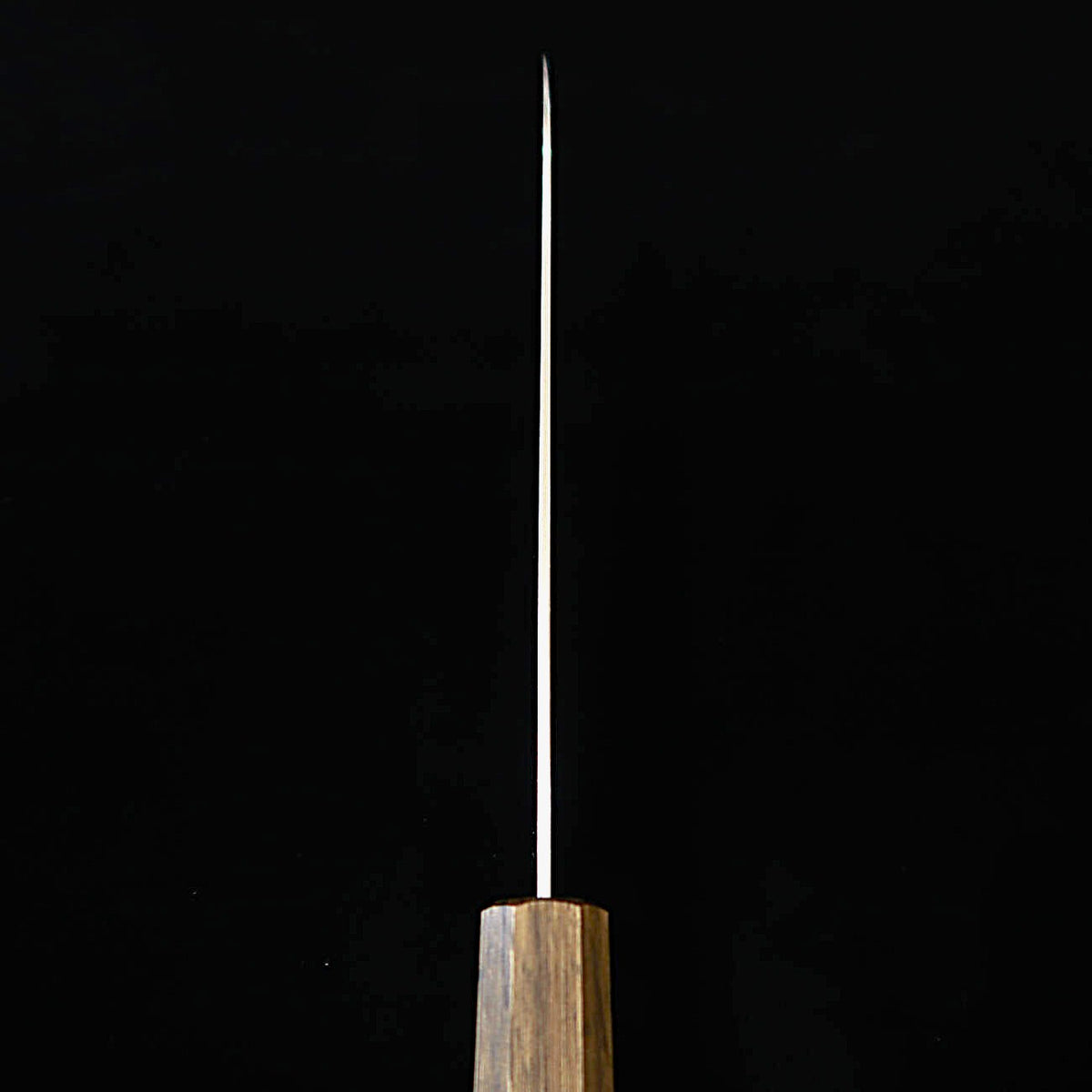MIURA Gyuto Aogami Super Polido Cabo octogonal de carvalho negro (180/240 mm)