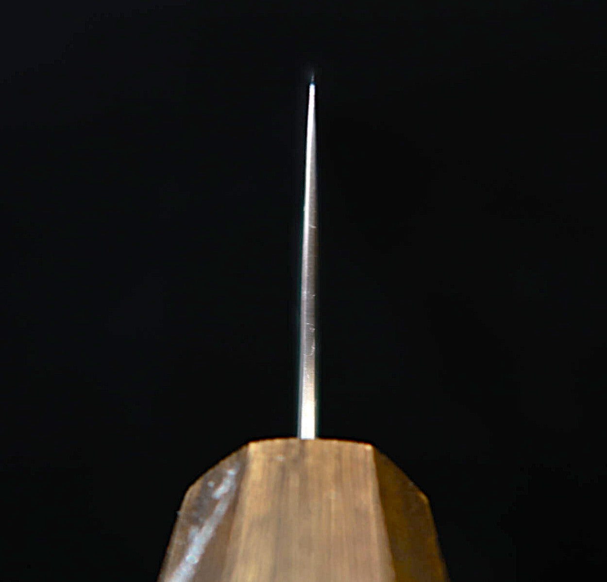 Couteau de chef (Gyuto) MIURA - Acier Aogami Super, Finition polie, Manche octogonal en chêne noir (180 mm)