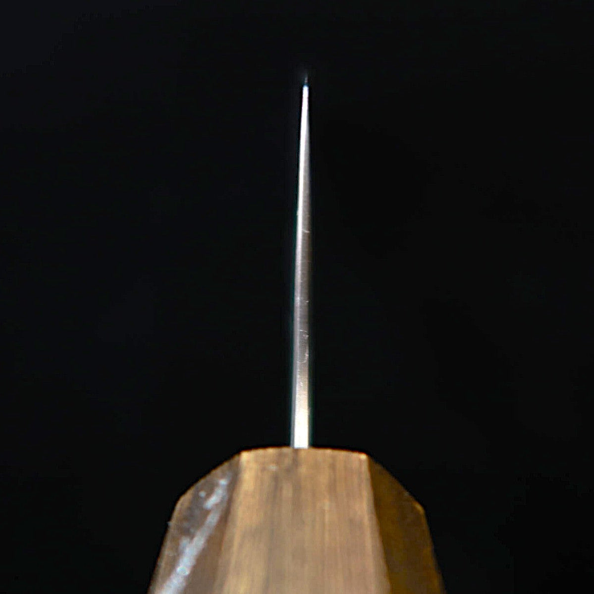MIURA Gyuto Aogami Super Polido Cabo octogonal de carvalho negro (180/240 mm)
