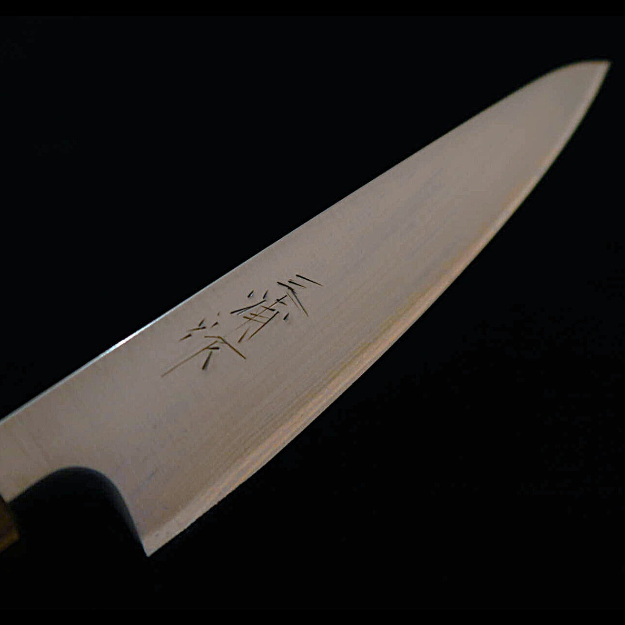 MIURA Petty, Super Blue Steel, Polished Finish with Black Oak Octagonal Handle (135mm)