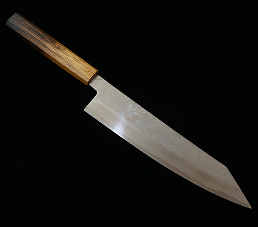 Miyazaki Kajiya (宮崎鍛冶屋) MIYAZAKI KAJIYA ZA18 Couteau de chef Kiritsuke Damas martelé Sub-Zero - Tsubaki (Camélia) - avec manche en chêne laqué （240mm）