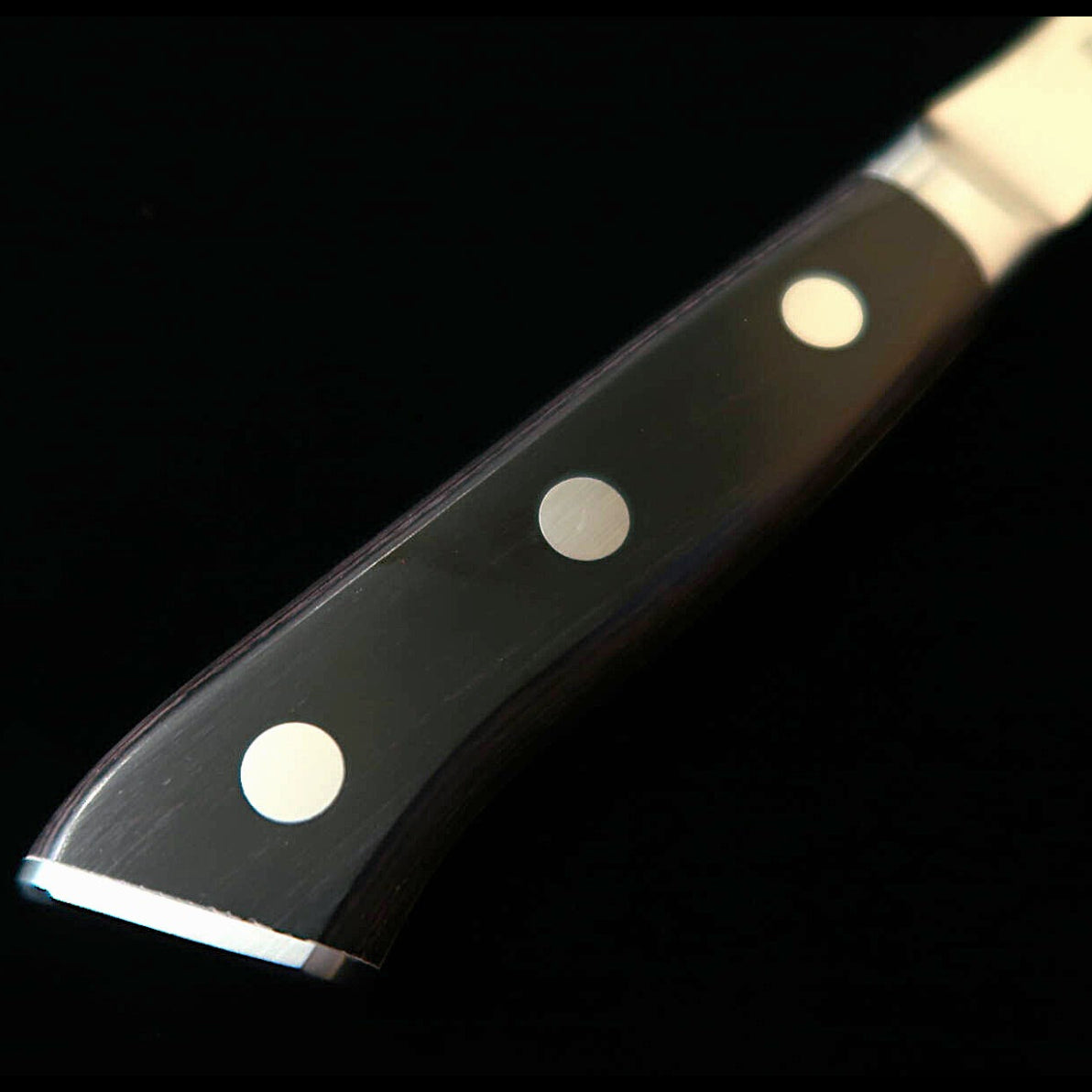 [Nouvel incontournable] Zanmai (Mcusta) Classic Pro Damascus – Couteau à désosser – Noir (165 mm)