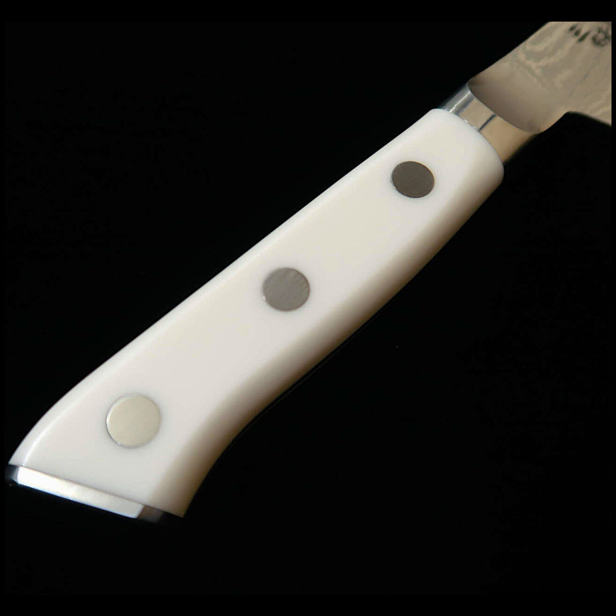 [New Standard] ZANMAI MCUSTA ZANMAI Classic 3 Damascus Nakiri Corian (165mm)