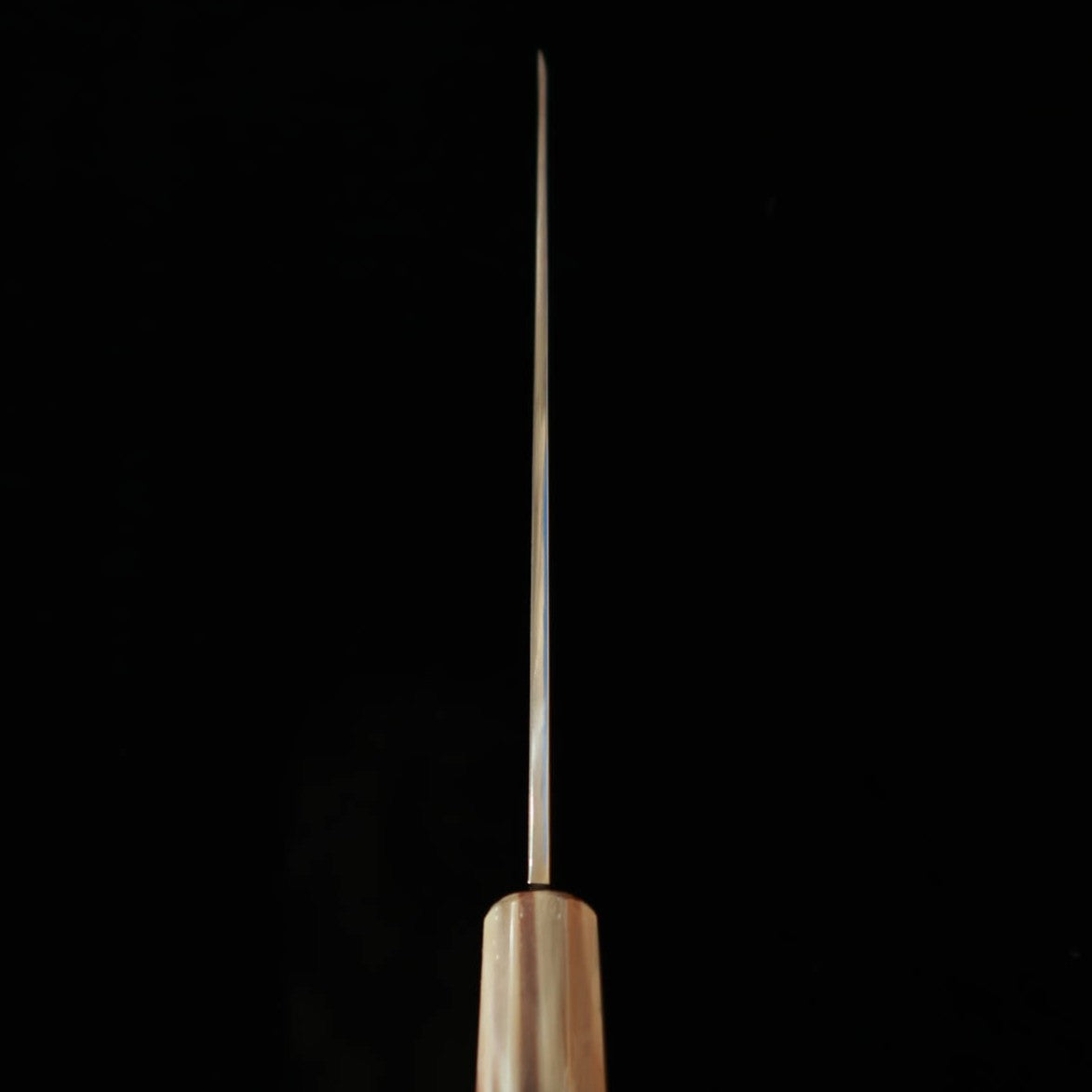 SUISIN – Œuvre de Miwa Ikeda – Acier blanc n°3, Tako-hiki à pointe arrondie, trempe intégrale, manche octogonal en ébène, fourreau en bois de houx (300 mm)
