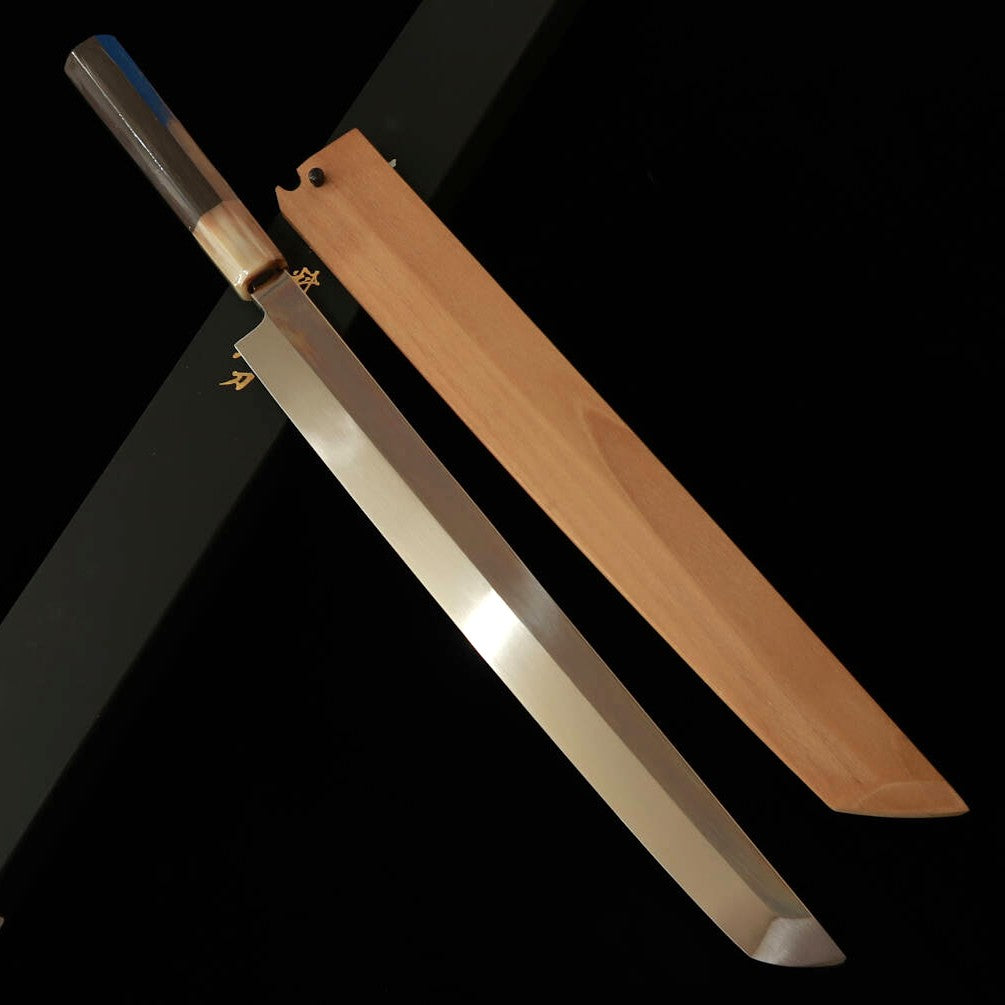 SUISIN – Œuvre de Miwa Ikeda – Acier blanc n°3, Tako-hiki à pointe arrondie, trempe intégrale, manche octogonal en ébène, fourreau en bois de houx (300 mm)