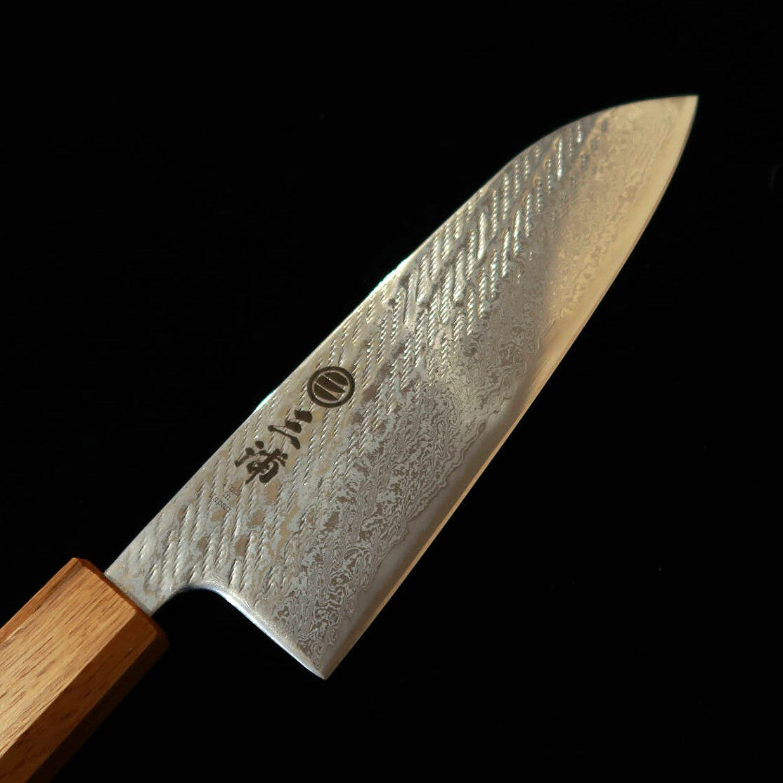 三浦MIURA 三徳 銀紙三号 縄目 ダマスカス 透明 樫八角柄（165mm）