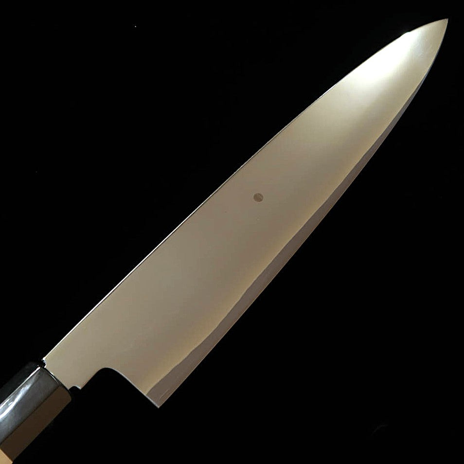 Suisin SUISIN, Fuji Mizumoto-yaki, Miwa Ikeda, Acier Blanc n°3, manche ébène et argent, double poli miroir, fourreau laqué, fukusa, boîte en paulownia, couteau de chef japonais (270 mm)