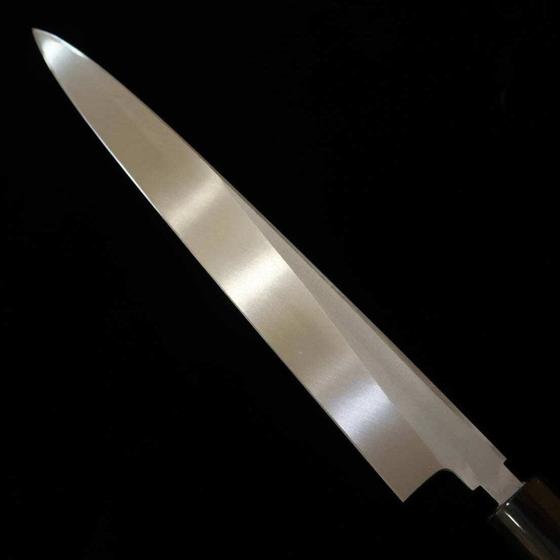 MASAMOTO SOHONTEN Yanagiba Kasumi, Acier Blanc n°2, manche en corne de buffle et en forme châtaigne (240-300 mm)