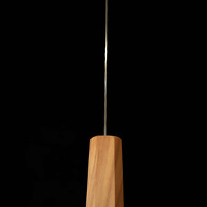 Couteau Santoku Hatsukokoro Taka, Acier VG10 Damas Martelé, Manche Monobloc en Olivier (170 mm)