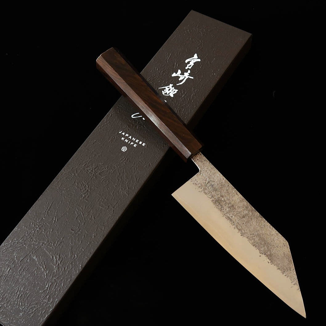 MIYAZAKI KAJIYA -Tsubaki- bunka, acero Gingami #3, acabado martillado, mango integral de ébano (150 mm)