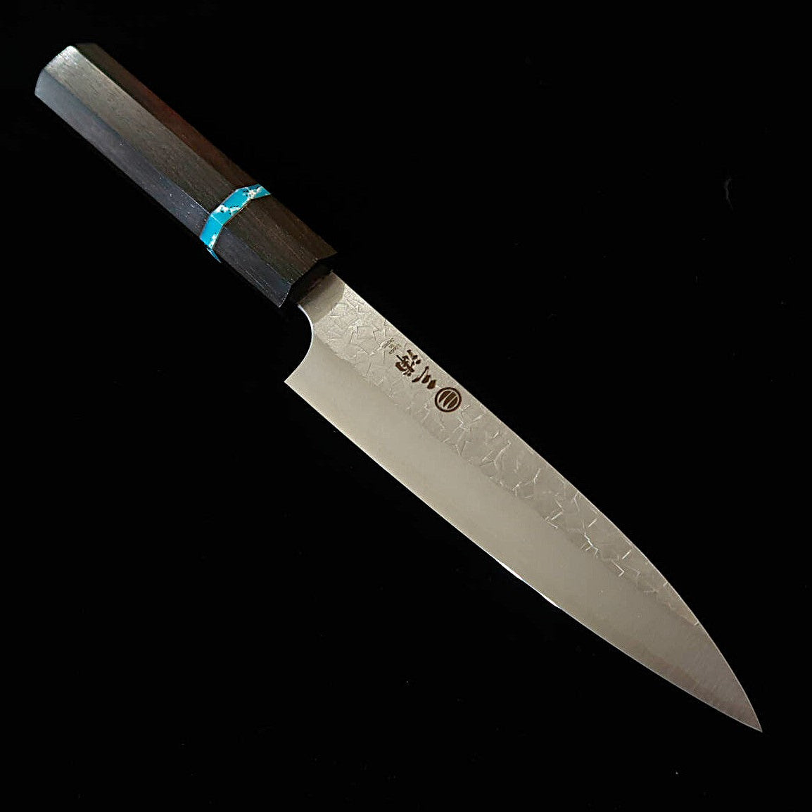 MIURA petty SG2, acabamento martelado, cabo octogonal em ébano com turquesa (90/135 mm)