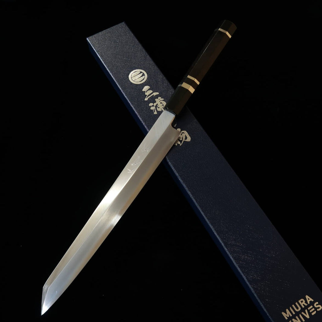 MIURA Obidama – Yanagiba kiritsuke pour gaucher, acier Gin-3, finition bois brut, manche en ébène avec bague argent (270 mm)