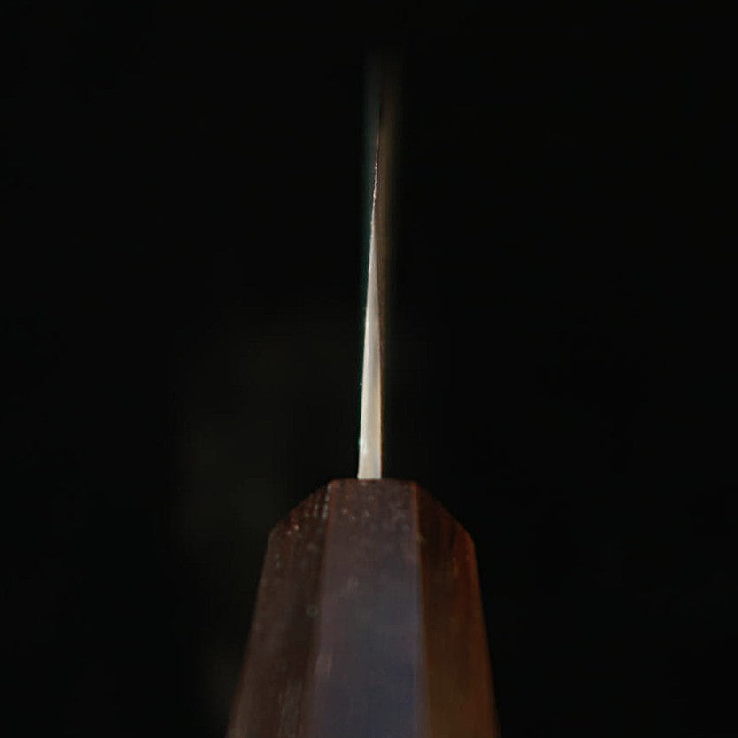 Nigara Hamono Anmon Petty SG2, cabo octogonal integral de ébano (150 mm)