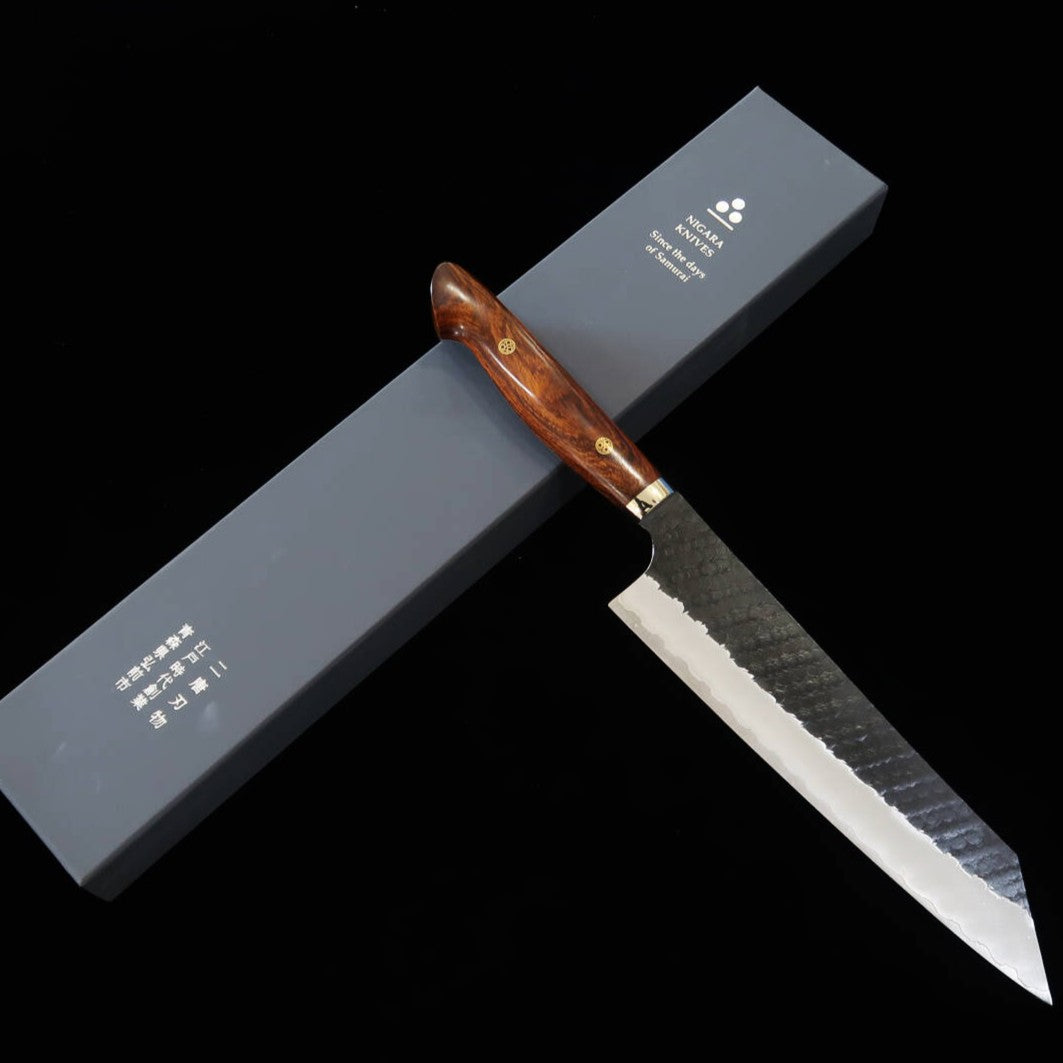 二唐刃物鍛錬所NIGARA  切付牛刀 SG2 黒打 槌目 アイアンウッドハンドル（240mm）