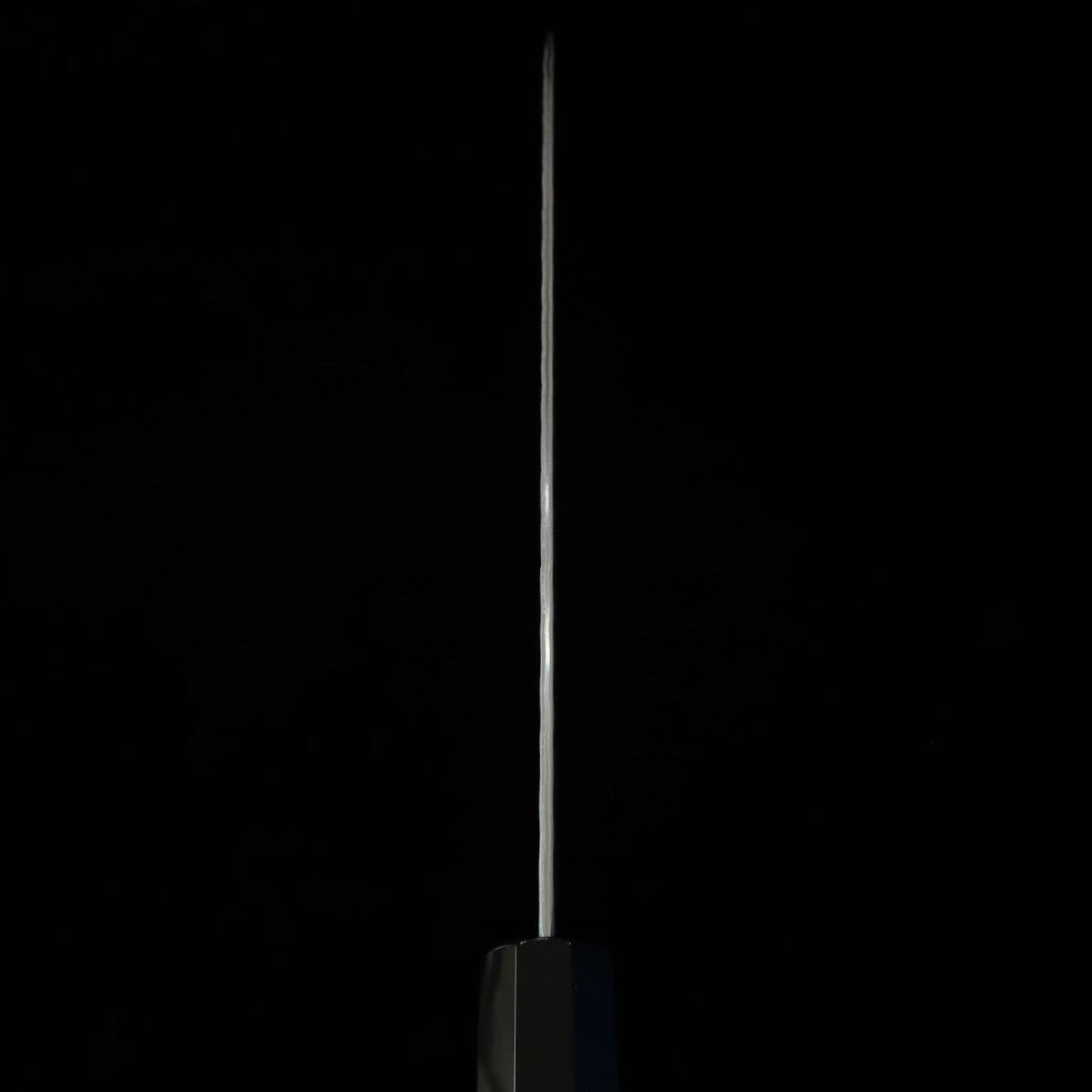NIGARA Forjaria Nitakari - Aogami Super - Polida com textura martelada - Gyuto - Cabo octogonal de teca (210/240mm)