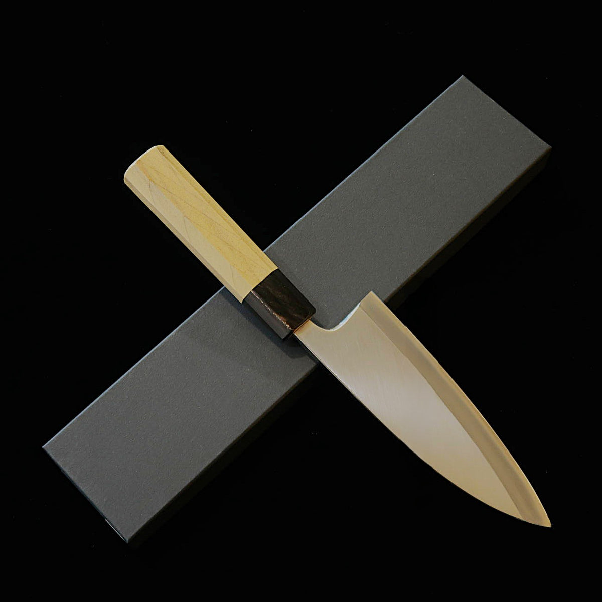 MIURA Miura Deba para zurdos, Gingami #3, mango octogonal de magnolia con virola de cuerno de búfalo (150-180 mm)