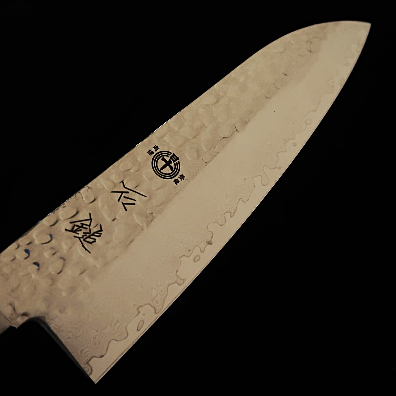 石鎚ISHIDUCHI　三徳　VG10　鎚目　67層ダマスカス　マホガニー柄（180ｍｍ）