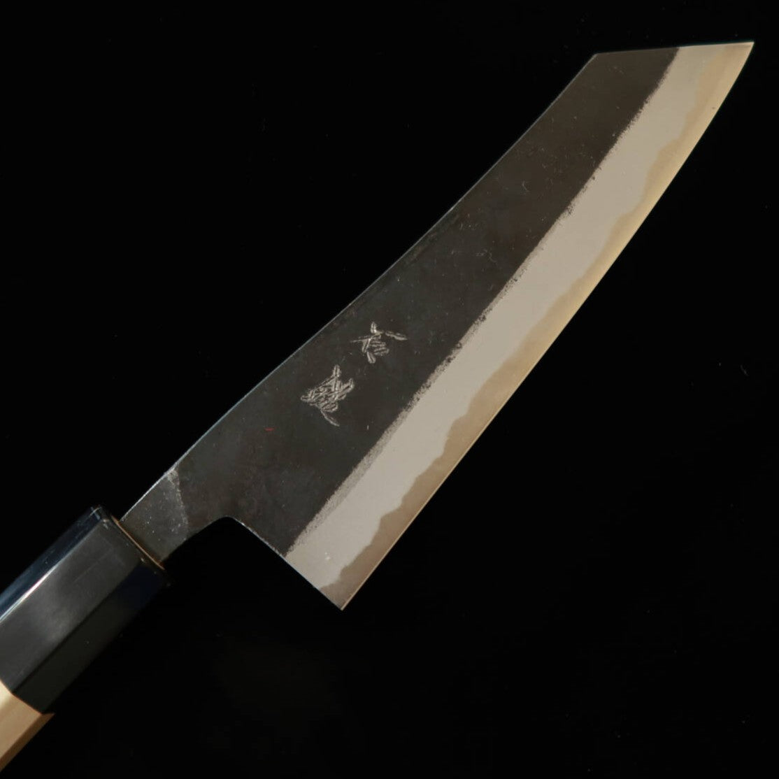 Ishiduchi ISHIDUCHI Bunka aço azul, preto forjado, cabo octogonal de magnólia (180 mm)