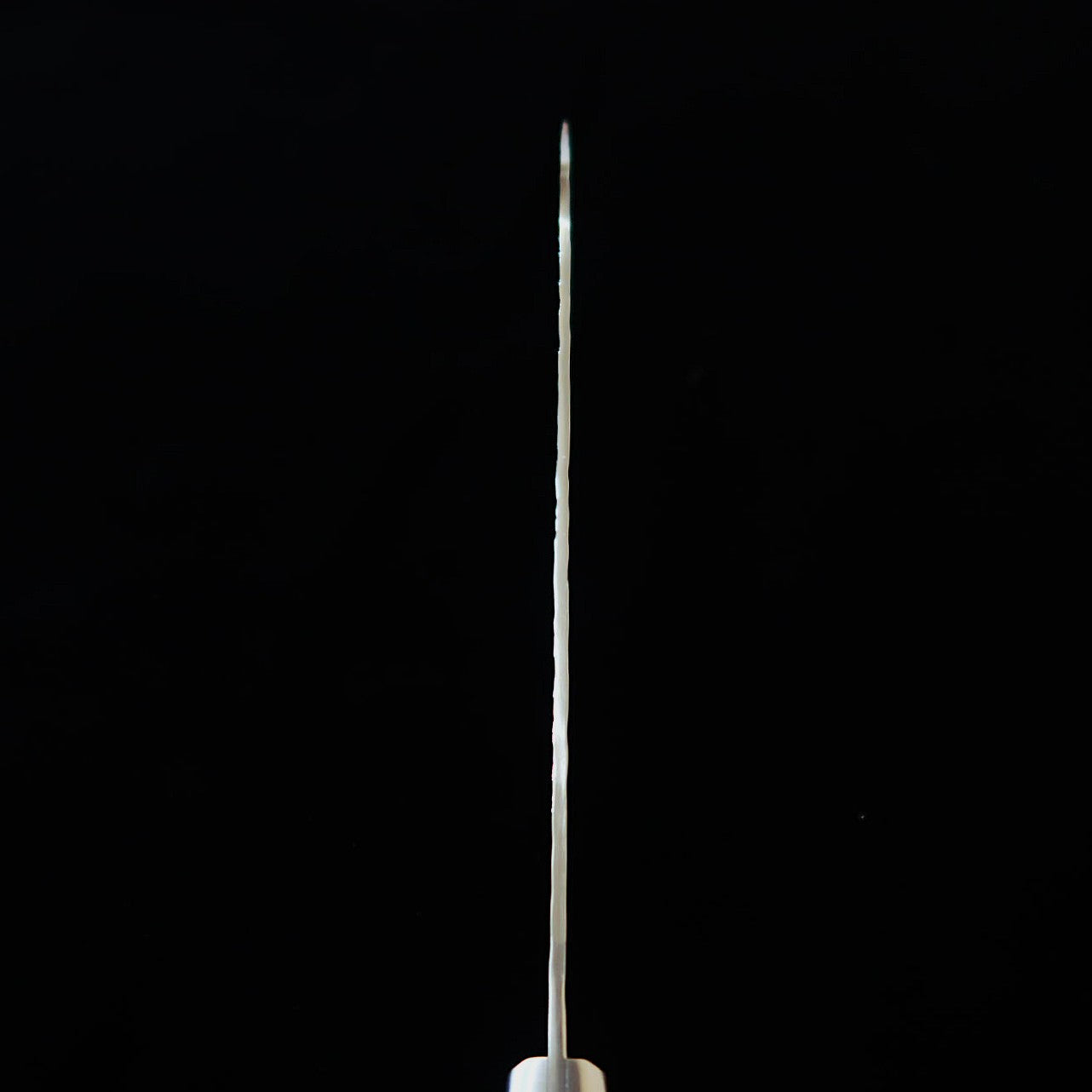 石鎚ISHIDUCHI　牛刀　VG10　鎚目　67層ダマスカス　緑ハンドル（210ｍｍ）