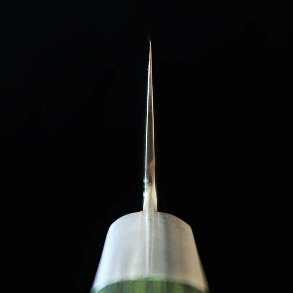 石鎚ISHIDUCHI　牛刀　VG10　鎚目　67層ダマスカス　緑ハンドル（210ｍｍ）