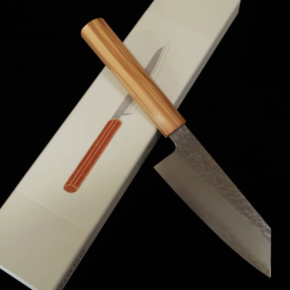 HADO Shiosai VG10, acabado martillado, mango de olivo, pequeño bunka (135 mm)
