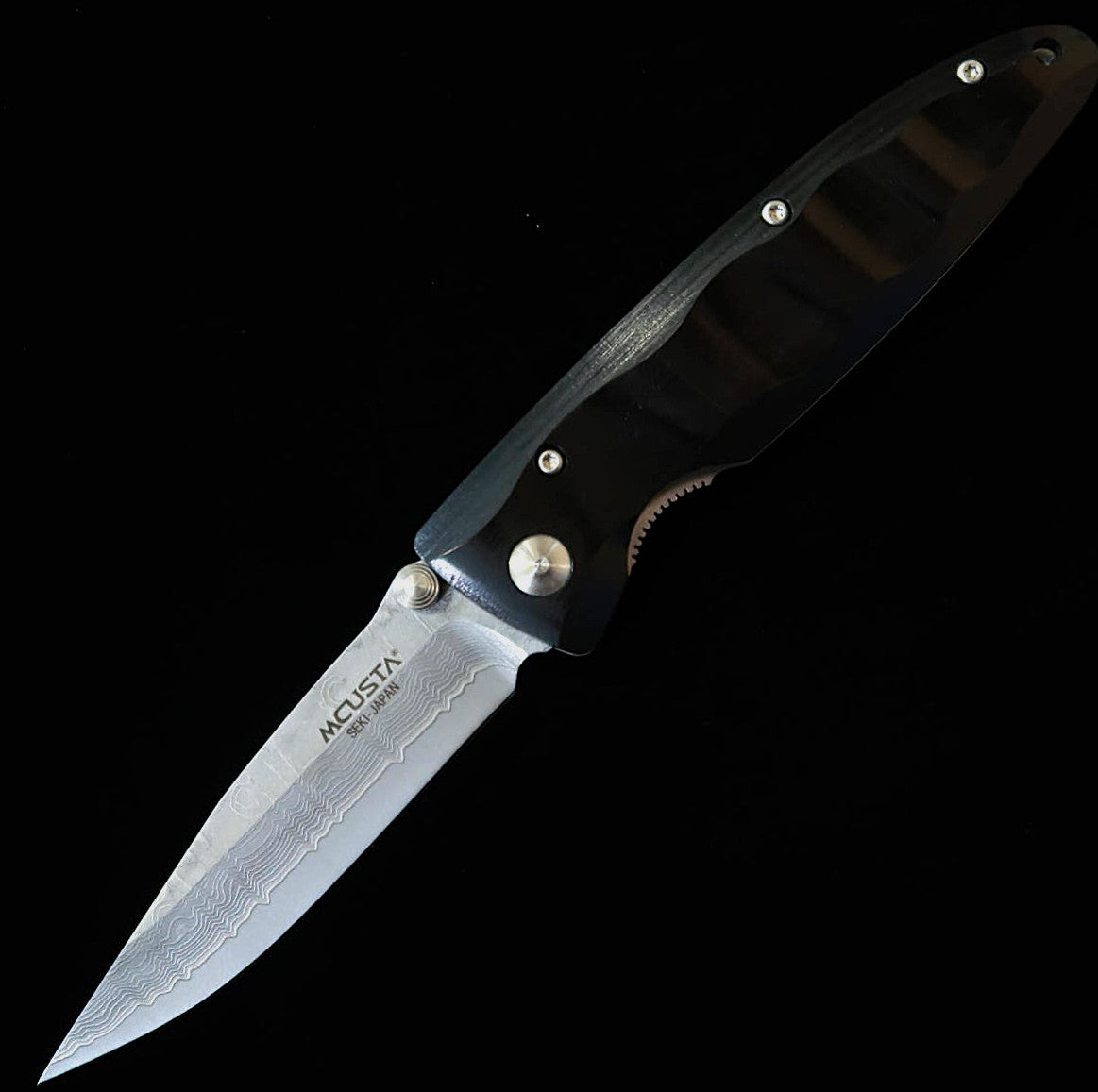 MCUSTA Classic Wave Damascus Black Pakkawood Folding Knife MC-0017D (85mm)