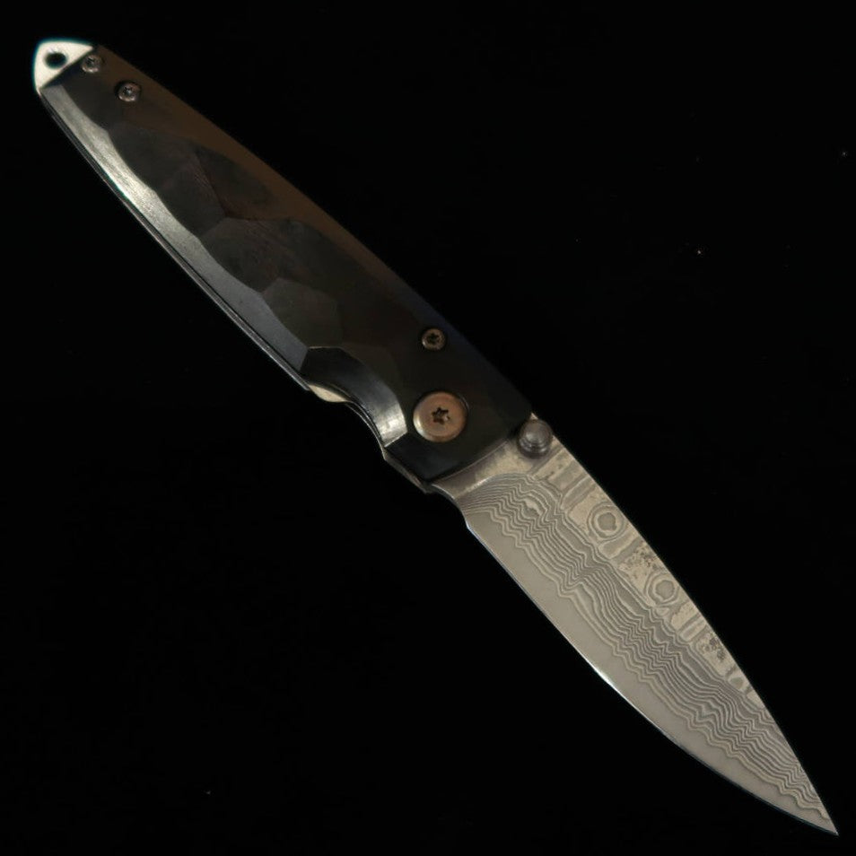 MCUSTA Shinra serie Emotion, martillado, damasco, mango de pakka negro, VG-10 MC-0079DP (71 mm)