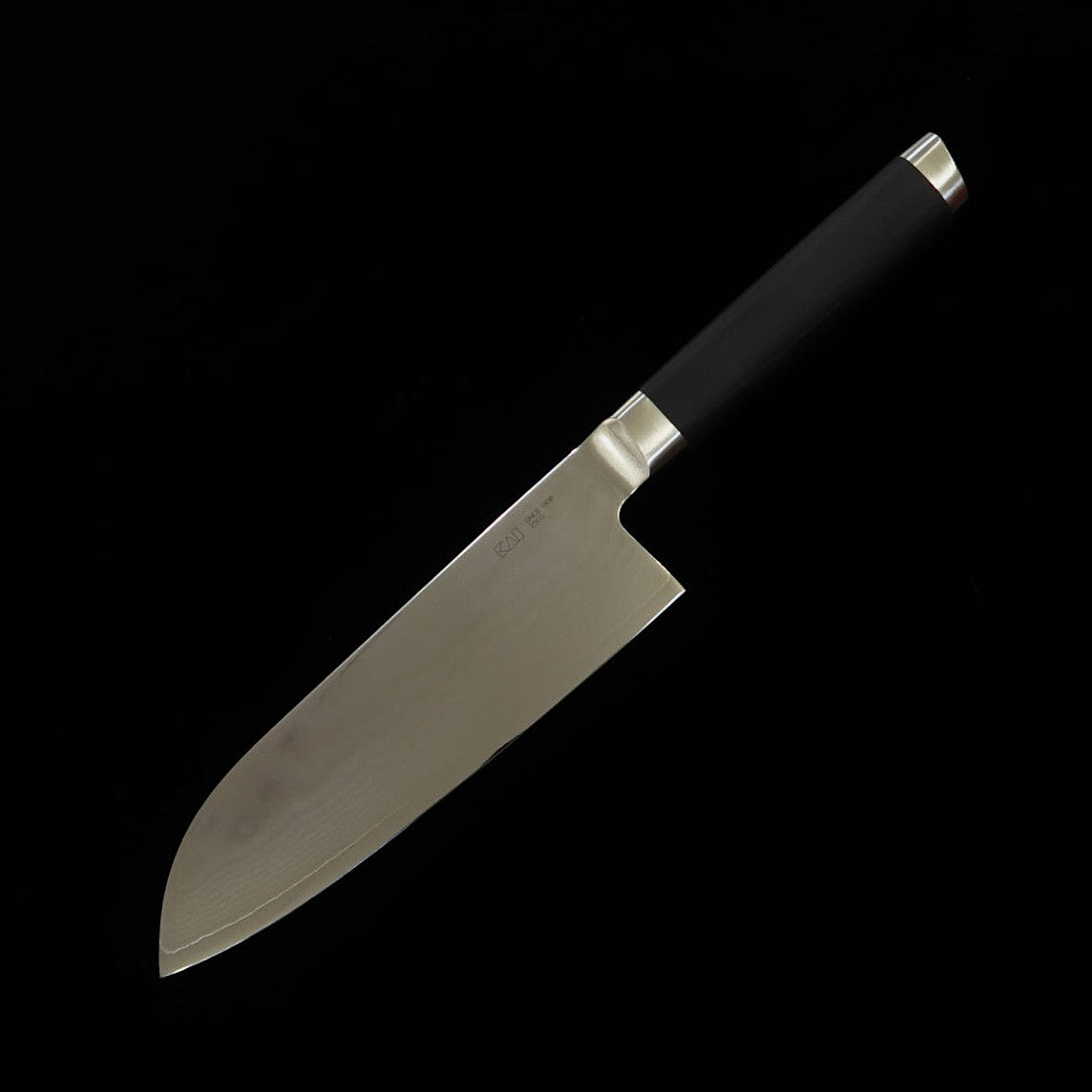 Seki Magoroku Damascus AE-5201 Small Santoku (145mm)