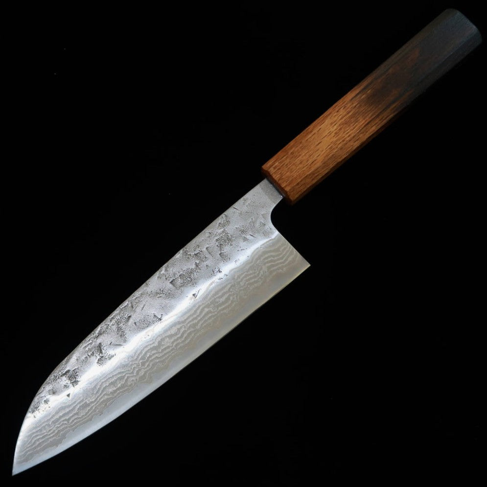 MIURA Santoku Acier suédois Finition Nashiji Damas Manche octogonal laqué (165 mm)