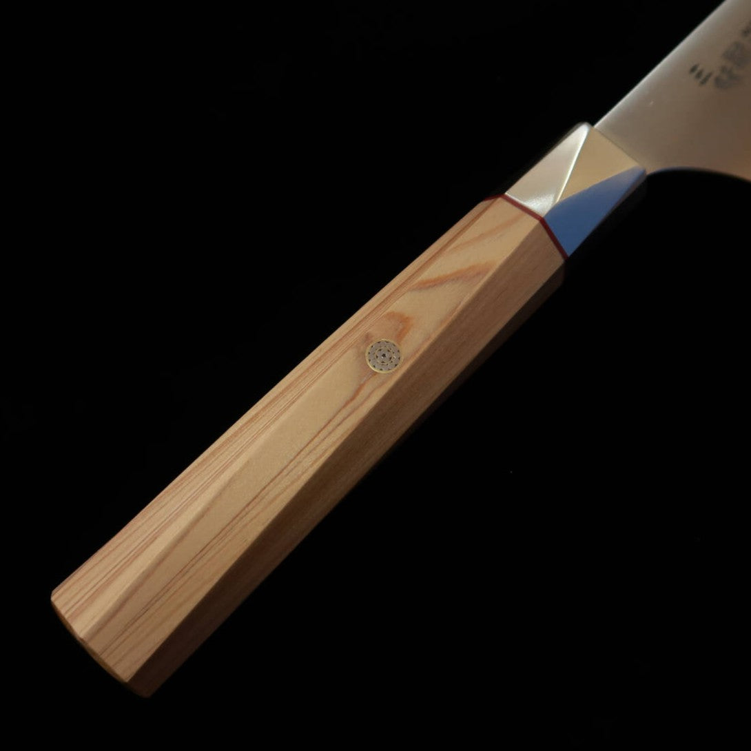 [Novo Clássico] Zanmai MCUSTA ZANMAI Beyond Santoku (180mm)