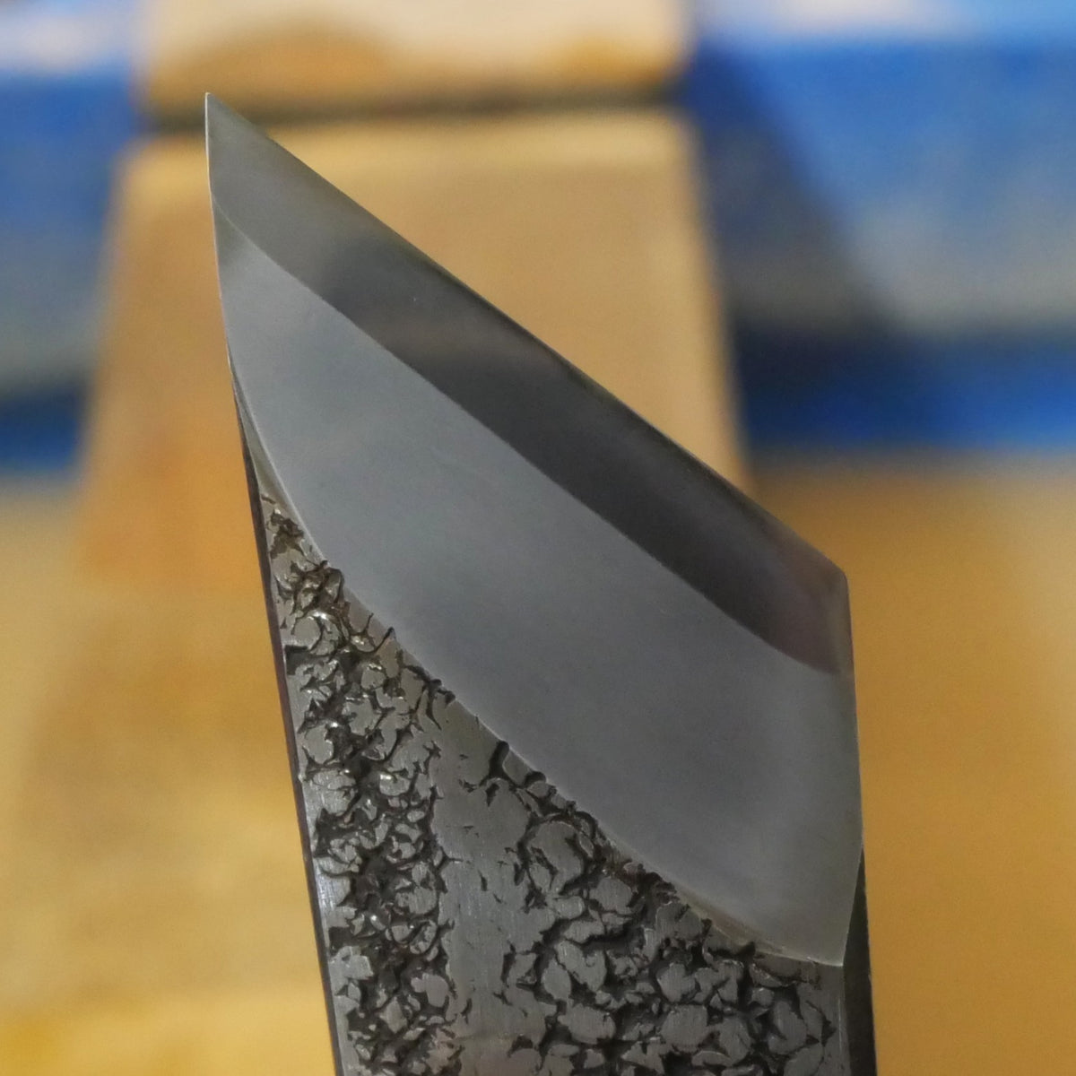 天然砥石　中山　畑中時代　コッパ　手切り（83×111×19mm）
