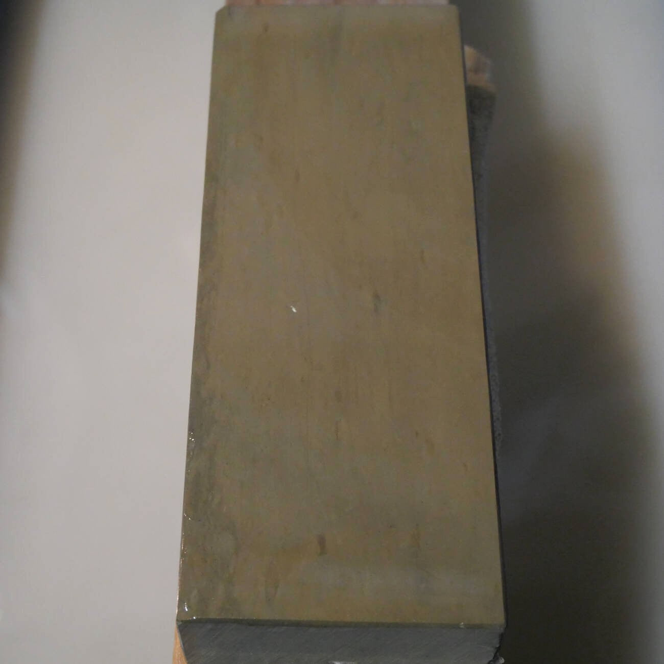 Pierre à aiguiser naturelle - Izari - Modèle 30 (77 x 209 x 38 mm)