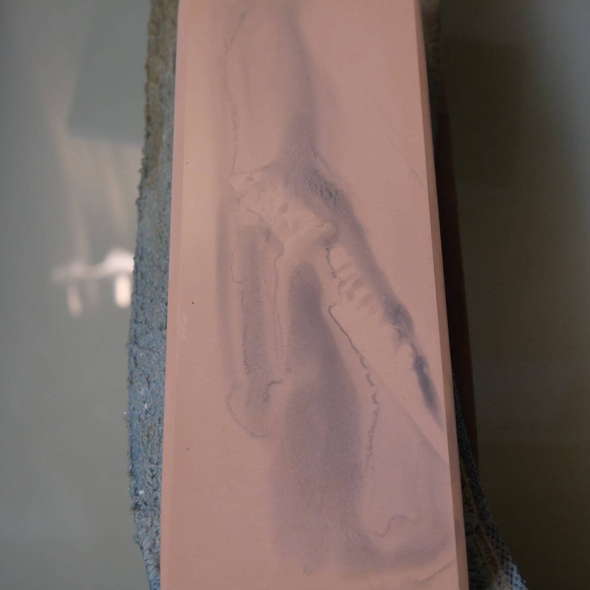 耳を澄ます 伊豫銘砥 半天然砥石　68×187×32mm