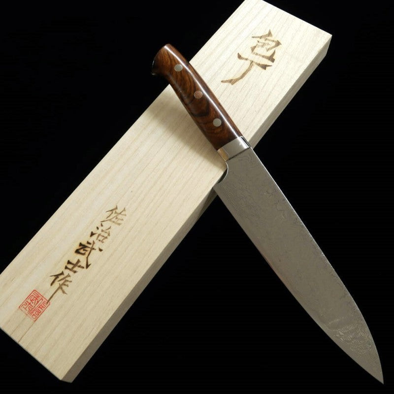 Gyuto Takeshi Saji R2 com acabamento diamante Cabo Iron wood (180-240mm)