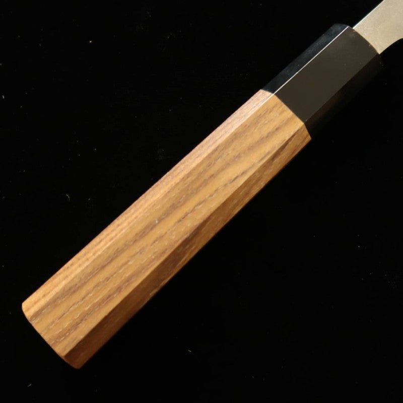  Gyuto Yoshikane HATSUKOKORO SKD (aço semi-inoxidável) com acabamento acetinado e cabo em teca (210mm)