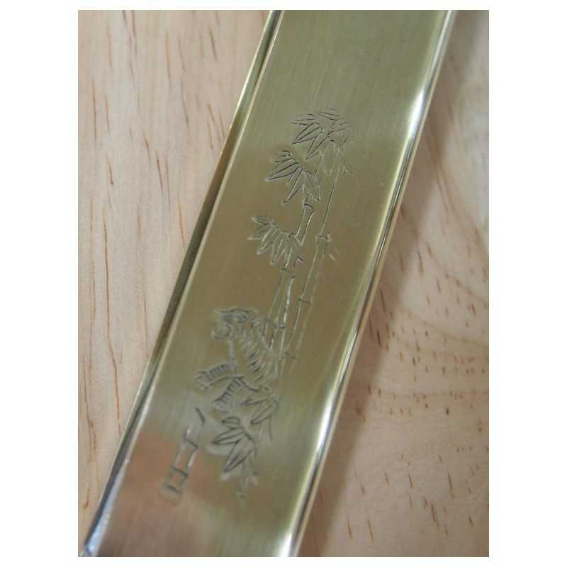 永尾かね駒製作所KANEKOMA 肥後守 青鋼割込 ジャンボ 虎彫刻 桐箱入り (120mm)