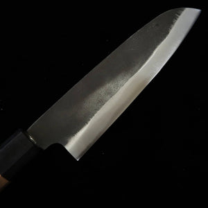 MIURA Santoku Aogami #2, acabado negro forjado, mango de nogal (165 mm)