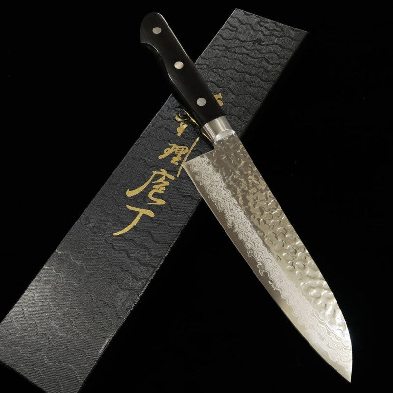 Miura Santoku acier inoxydable Damas 17 couches martelé manche en bois composite noir (180 mm)