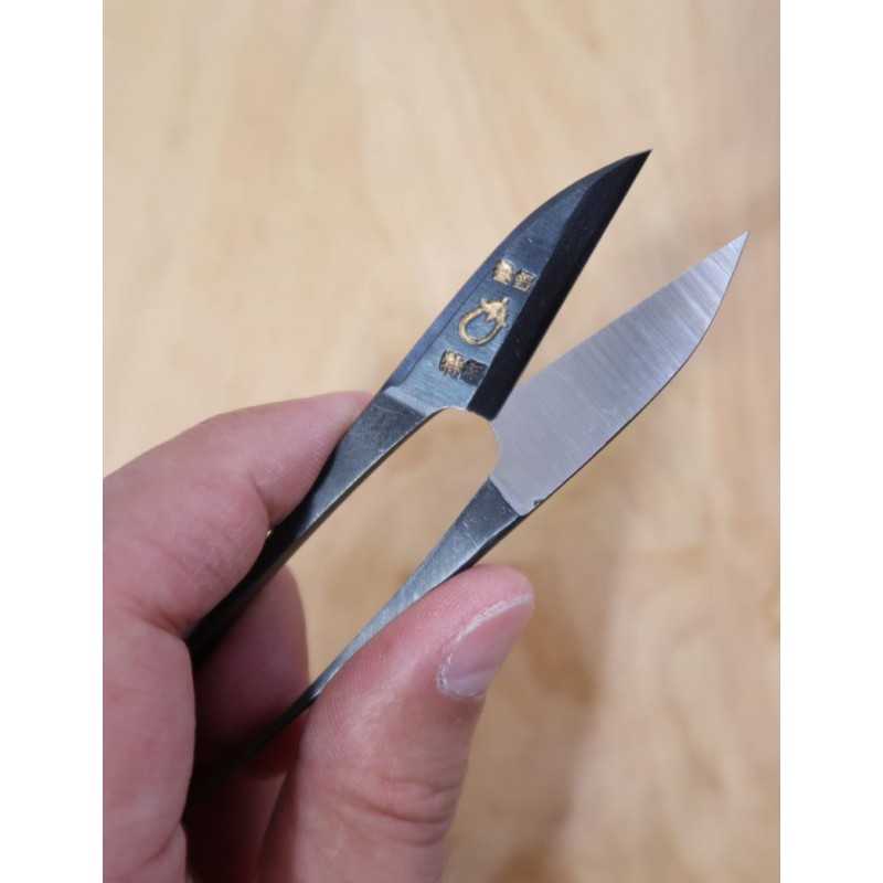 Tijeras de mano NASU marca Nasu, acero al carbono
