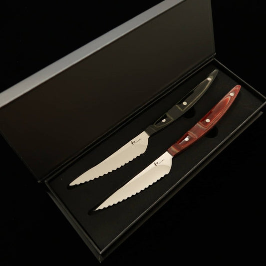 Faca japonesa para bife NAGOMI com cabo reforçado especial (preto e vermelho) 80mm