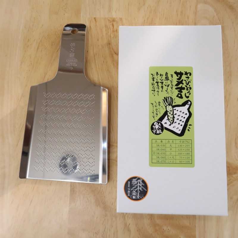TSUBOE Rallador de wasabi Samekichi Pequeño (10 × 18 cm)