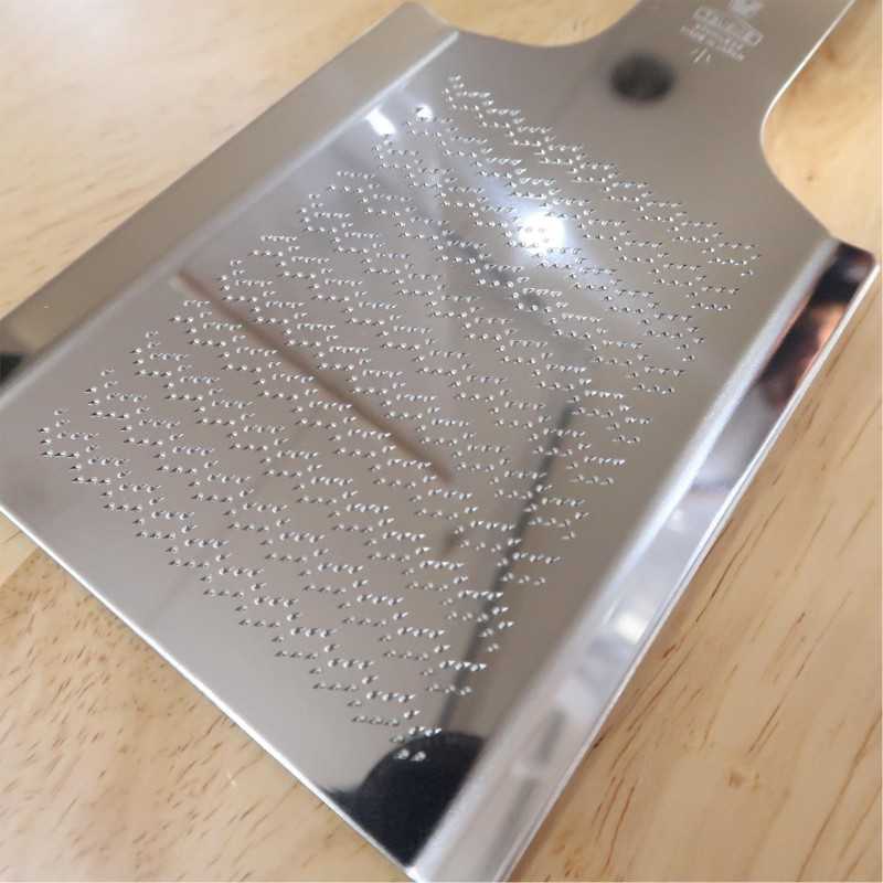 Tsuboe Wasabi Grater Samekichi Small (10x18cm)